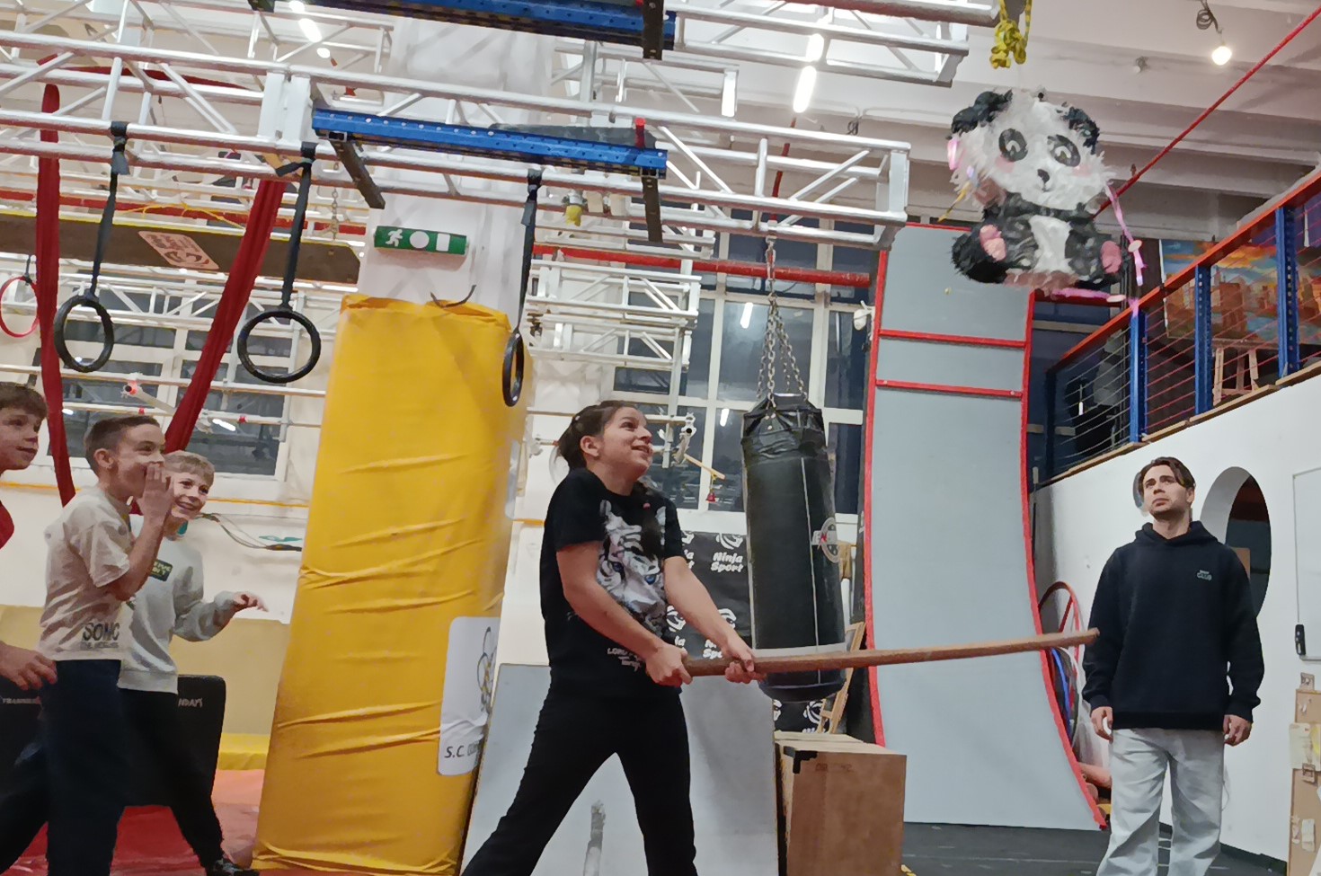 Petreceri pentru copii petreceri copii bucuresti, petreceri aniversare copii, parkour bucuresti, antrenamente bucuresti, cursuri parkour bucuresti, onomastica copii, aniversare copii